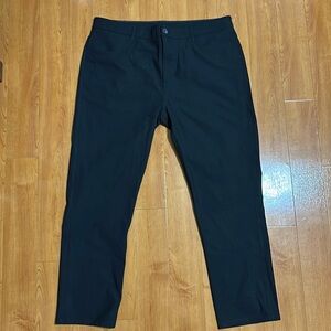 Vuori Meta Pants Size 36” Waist 30” Inseam